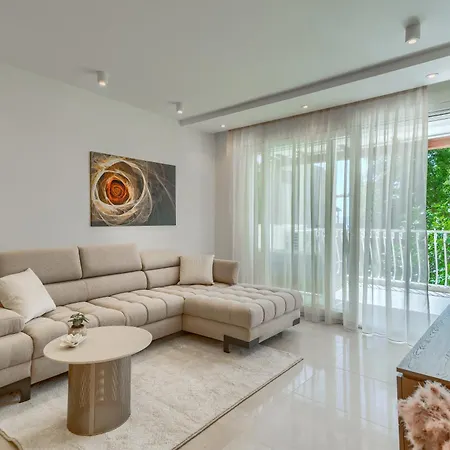 Modern Zia Lux Appartement