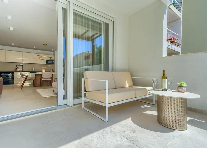 아파트 Modern Zia Lux