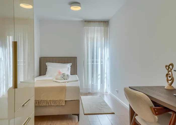 Modern Zia Lux 아파트