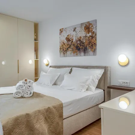 Modern Zia Lux Спліт